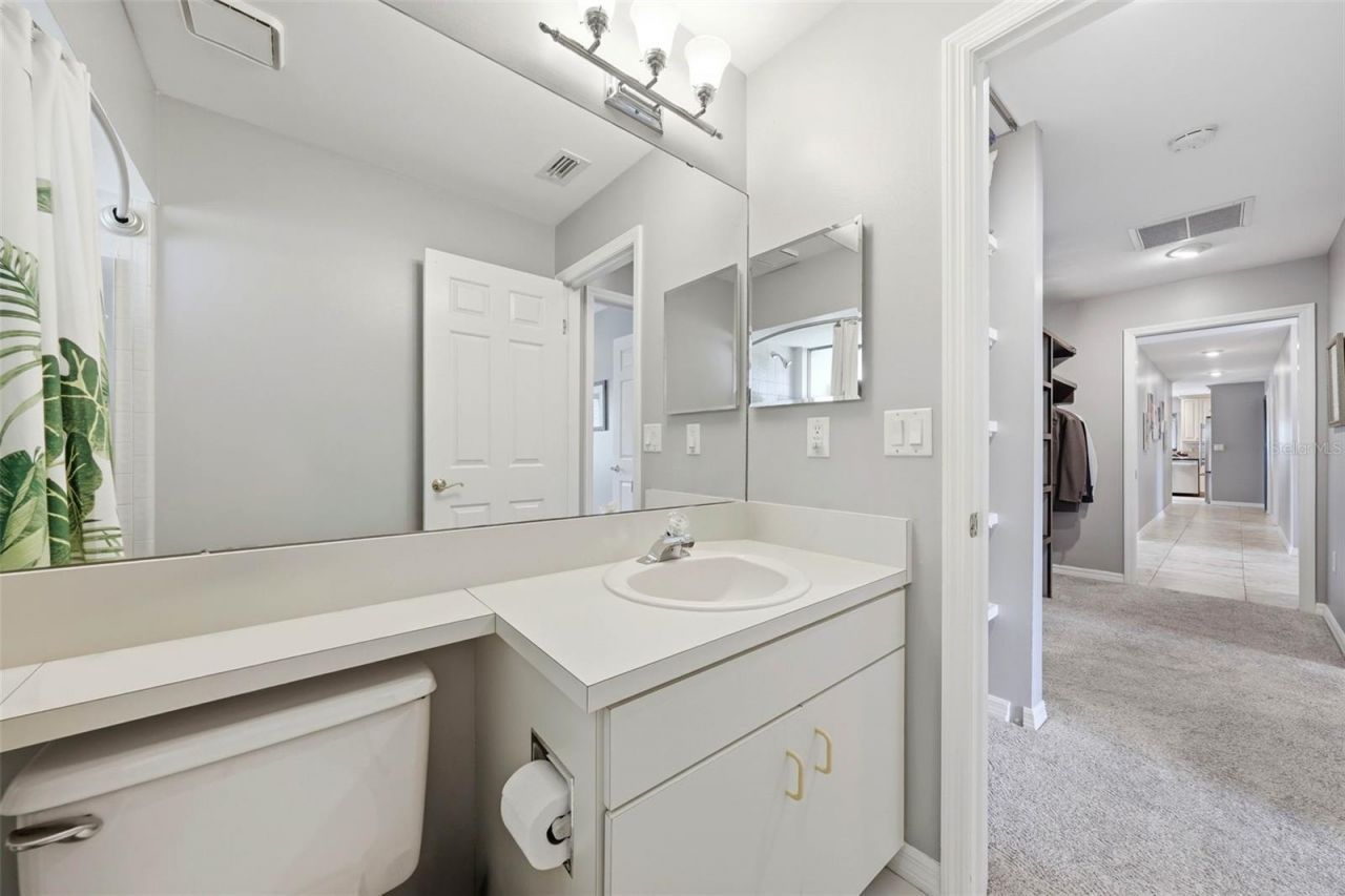 29116 Beauclaire Drive, Tavares, FL 32778 Photo