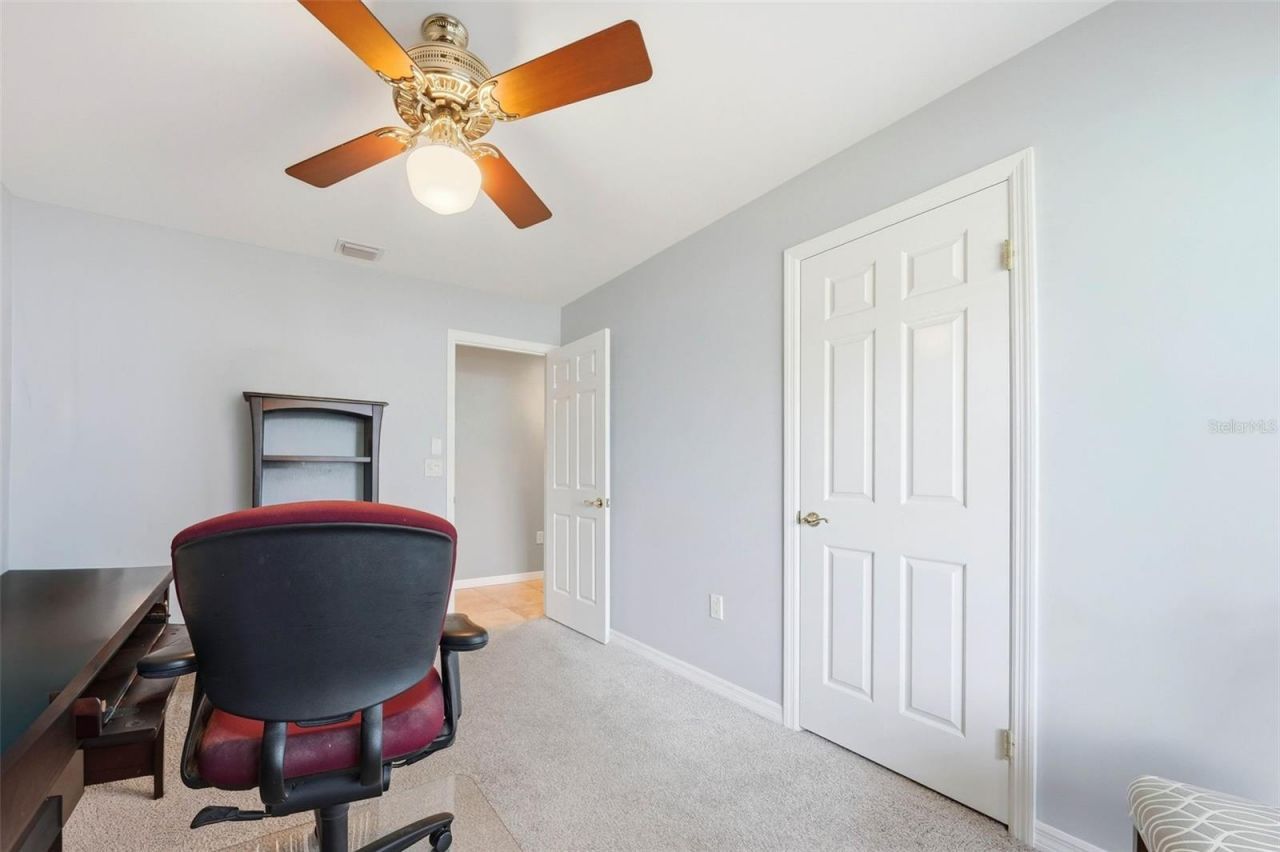 29116 Beauclaire Drive, Tavares, FL 32778 Photo