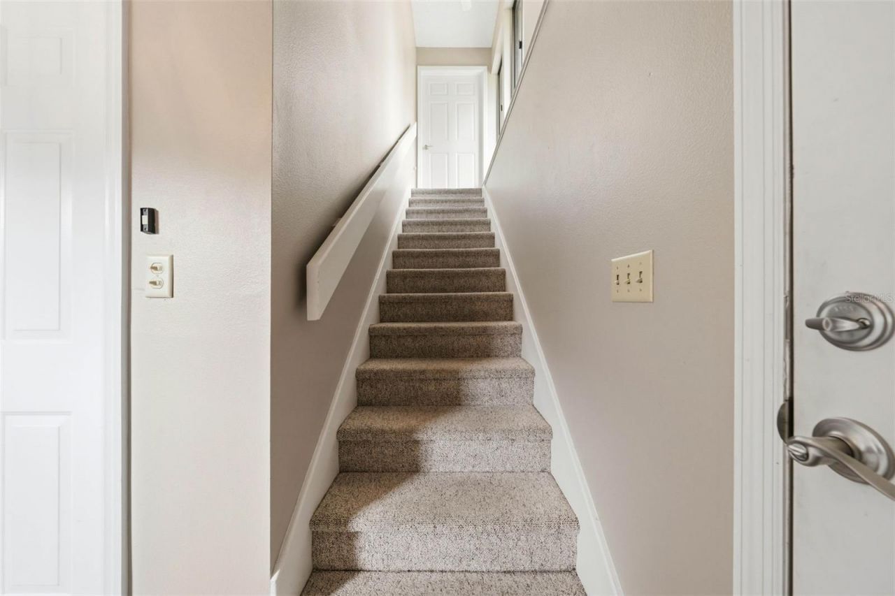 29116 Beauclaire Drive, Tavares, FL 32778 Photo