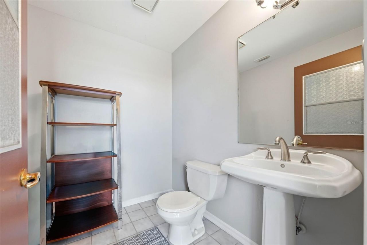 29116 Beauclaire Drive, Tavares, FL 32778 Photo