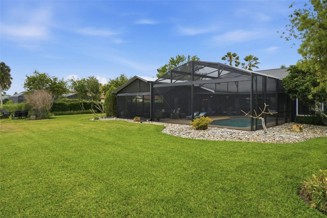 29116 Beauclaire Drive, Tavares, FL 32778 Photo