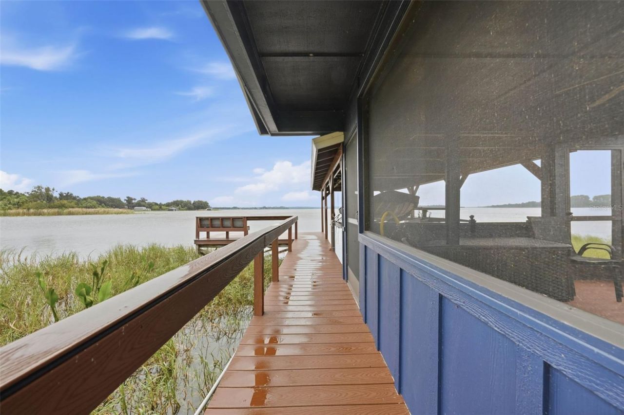 29116 Beauclaire Drive, Tavares, FL 32778 Photo