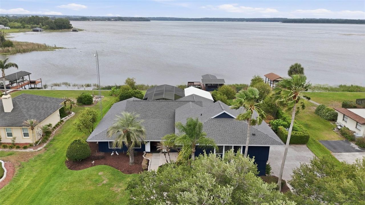 29116 Beauclaire Drive, Tavares, FL 32778 Photo