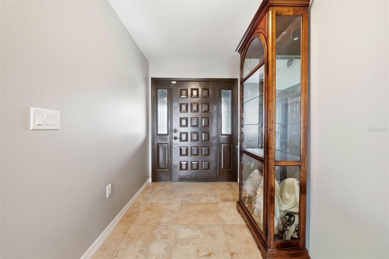 29116 Beauclaire Drive, Tavares, FL 32778 Photo