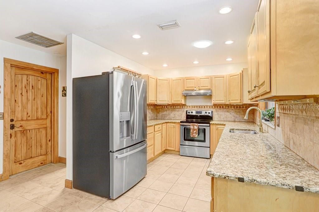 4705 Fernstone Court, Brandon, FL 33511 Photo