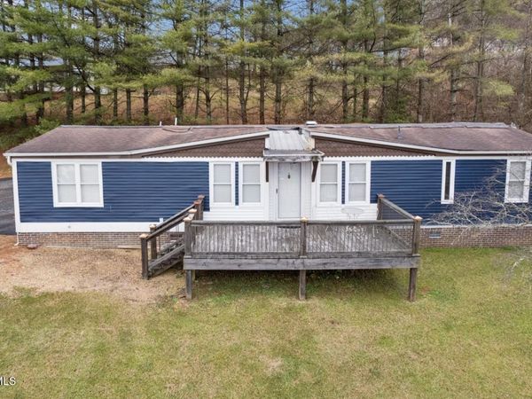 81 Redwood Drive, Honaker, VA 24260