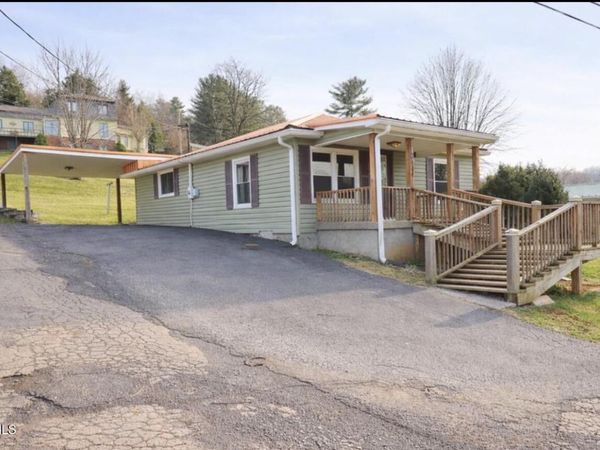103 Clearview Drive, Honaker, VA 24260