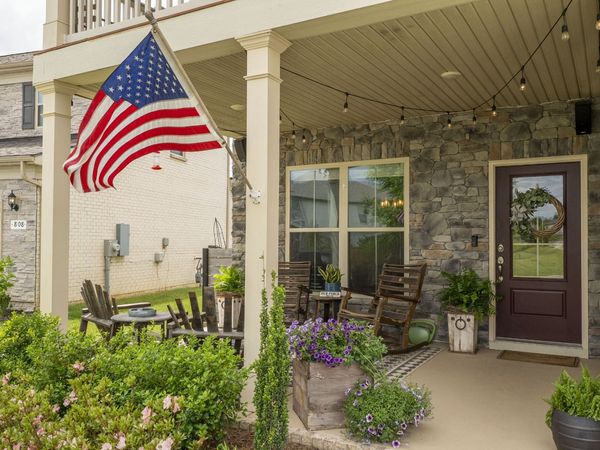 806 Chalkstone Ln, Mount Juliet, TN 37122