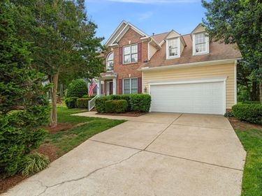9104 Deerland Grove Drive, Raleigh, NC 27615