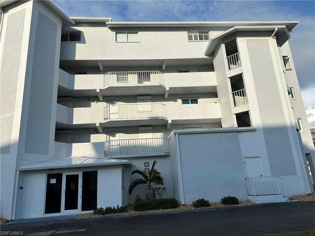 4541 Bay Beach Ln, Unit 341, Fort Myers Beach, FL 33931 Photo