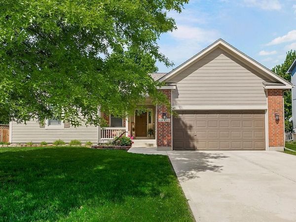 18432 Oak Street, Gardner, KS 66030