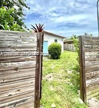 8960 NE 2nd Ave , Unit 1, El Portal, FL 33138 Photo