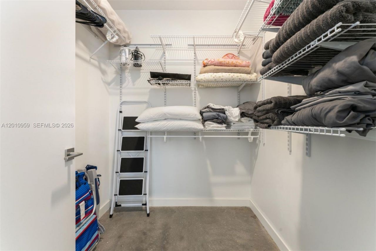 250 NW 24th St, Unit 2B, Miami, FL 33127 Photo