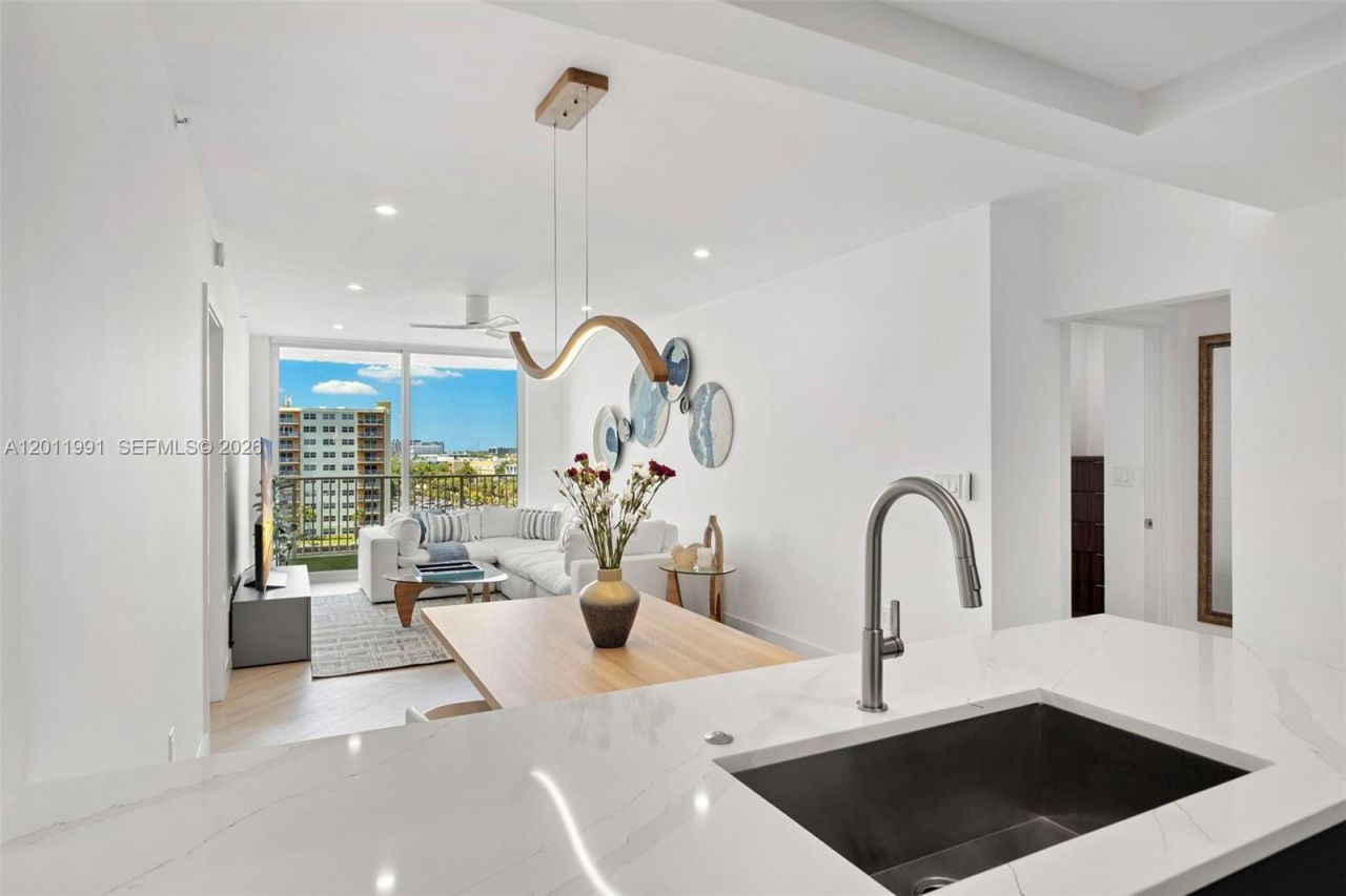 3020 NE 32nd Ave, Unit 612, Fort Lauderdale, FL 33308 Photo