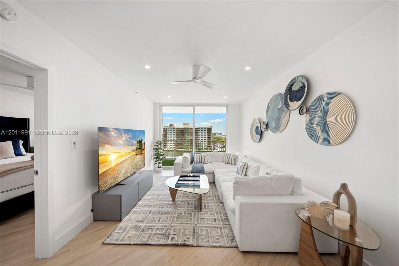 3020 NE 32nd Ave, Unit 612, Fort Lauderdale, FL 33308 Photo