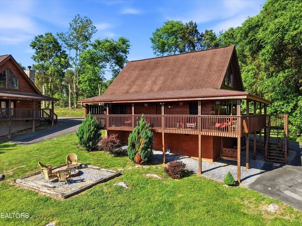 1824 Trout Way, Sevierville, TN 37862