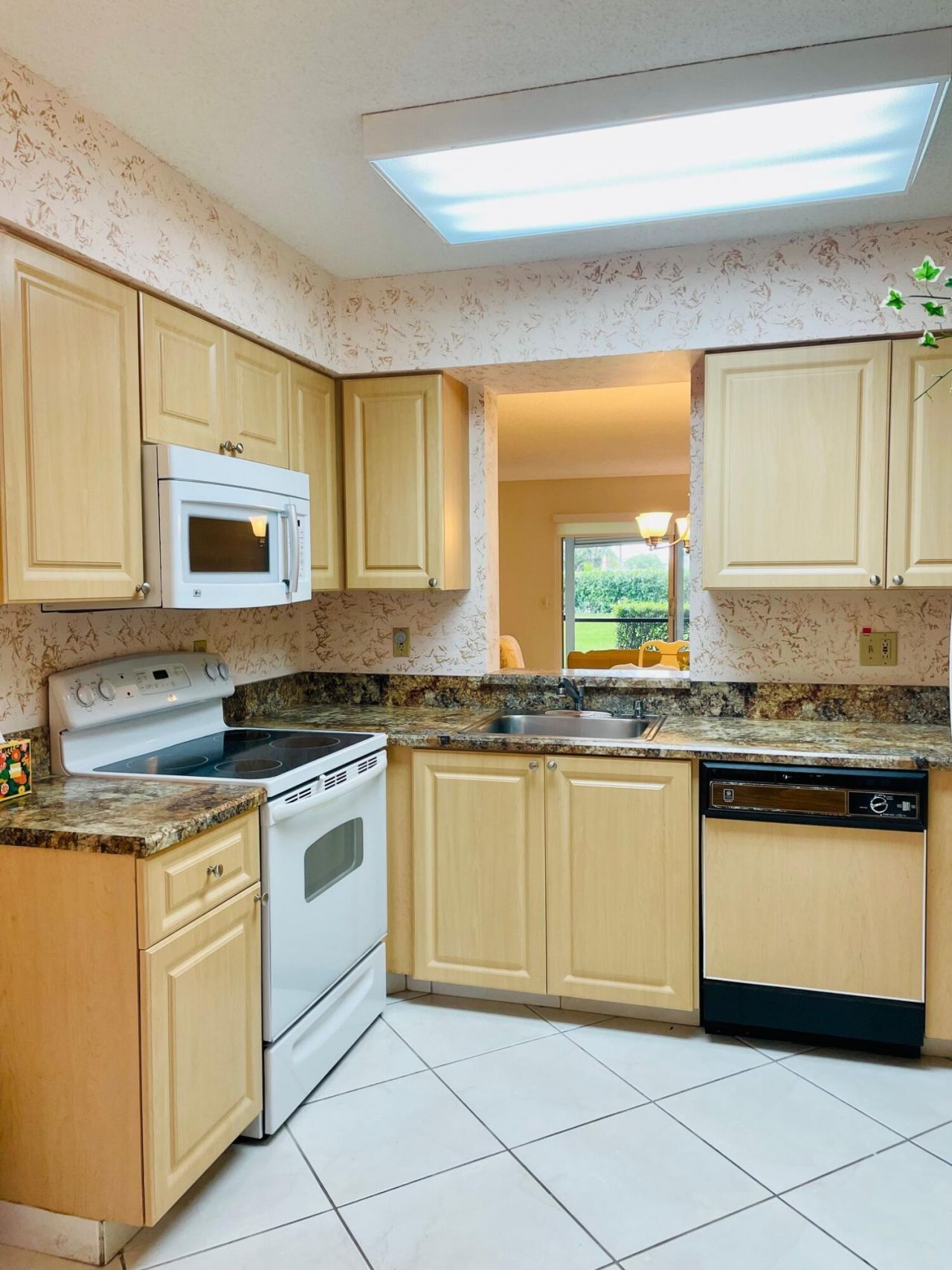 7286 Huntington Lane, Unit 105, Delray Beach, FL 33446 Photo