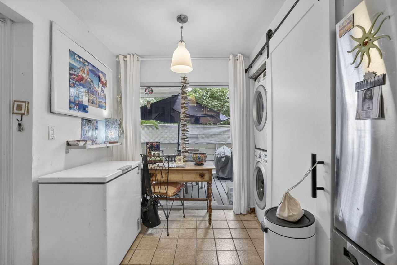 153 W Hemingway Circle W, Margate, FL 33063 Photo