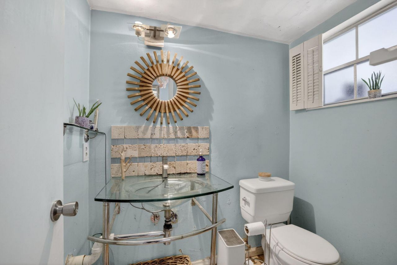 153 W Hemingway Circle W, Margate, FL 33063 Photo