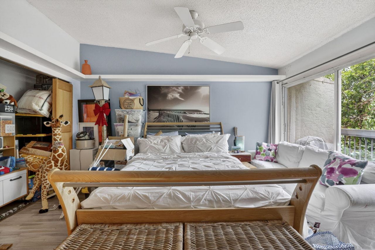 153 W Hemingway Circle W, Margate, FL 33063 Photo