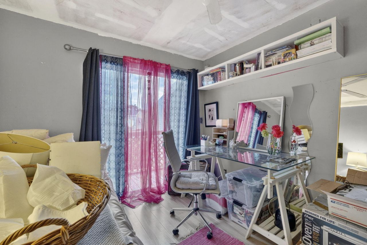 153 W Hemingway Circle W, Margate, FL 33063 Photo