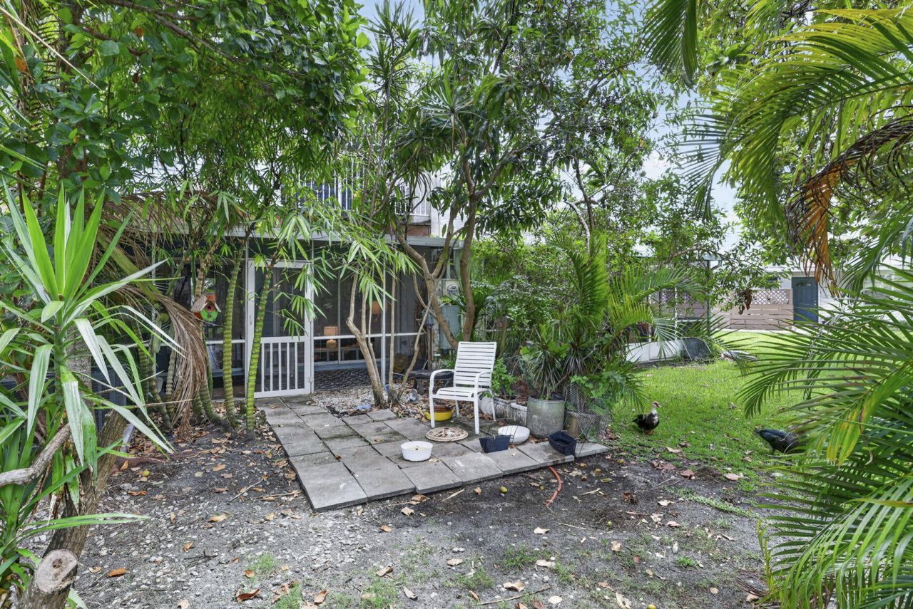 153 W Hemingway Circle W, Margate, FL 33063 Photo
