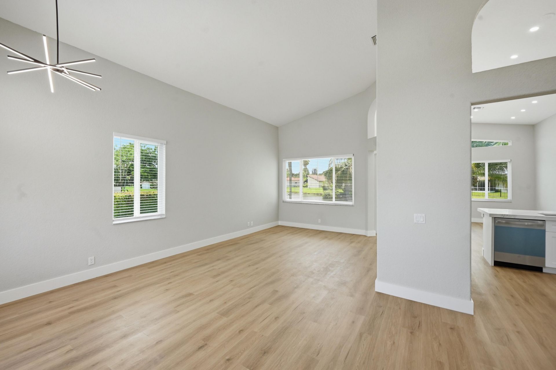 285 NW 45th Terrace, Deerfield Beach, FL 33442 Photo