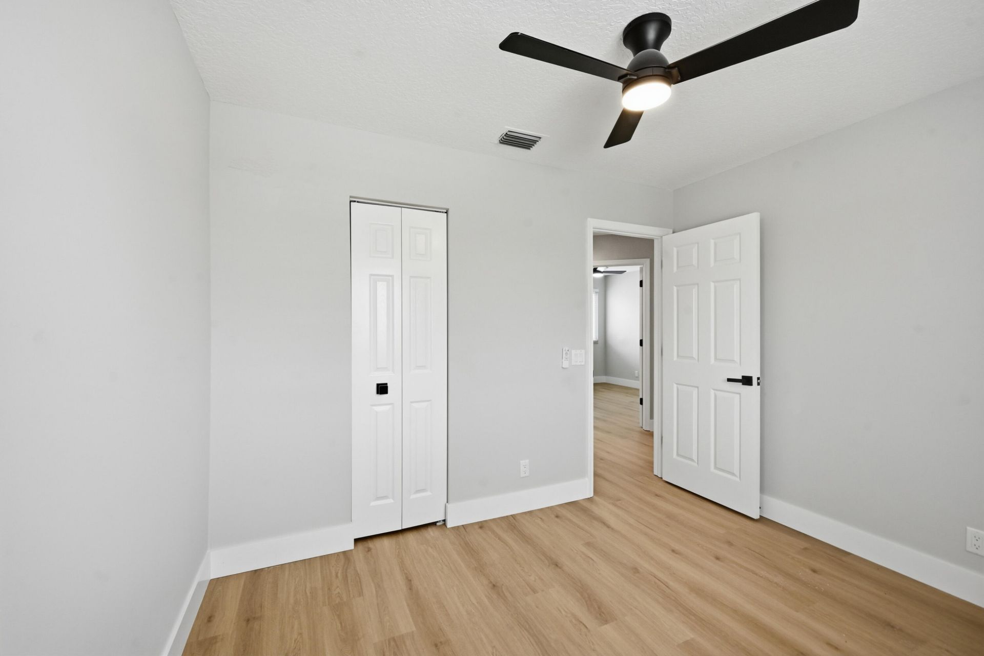 285 NW 45th Terrace, Deerfield Beach, FL 33442 Photo