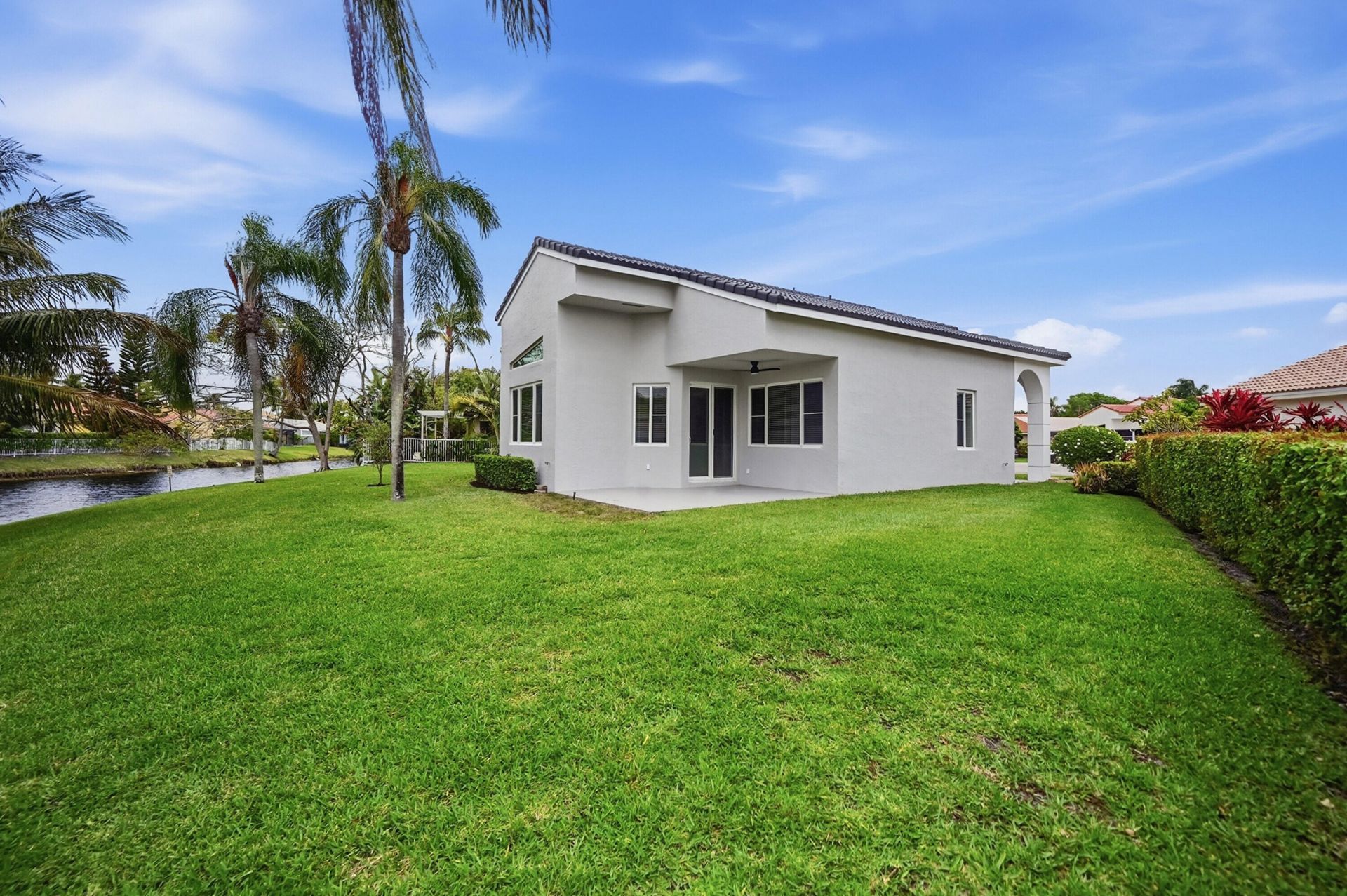 285 NW 45th Terrace, Deerfield Beach, FL 33442 Photo