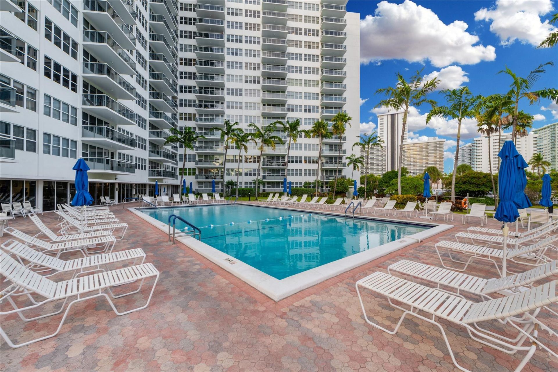 3300 NE 36th Street, Unit 1711, Fort Lauderdale, FL 33308 Photo