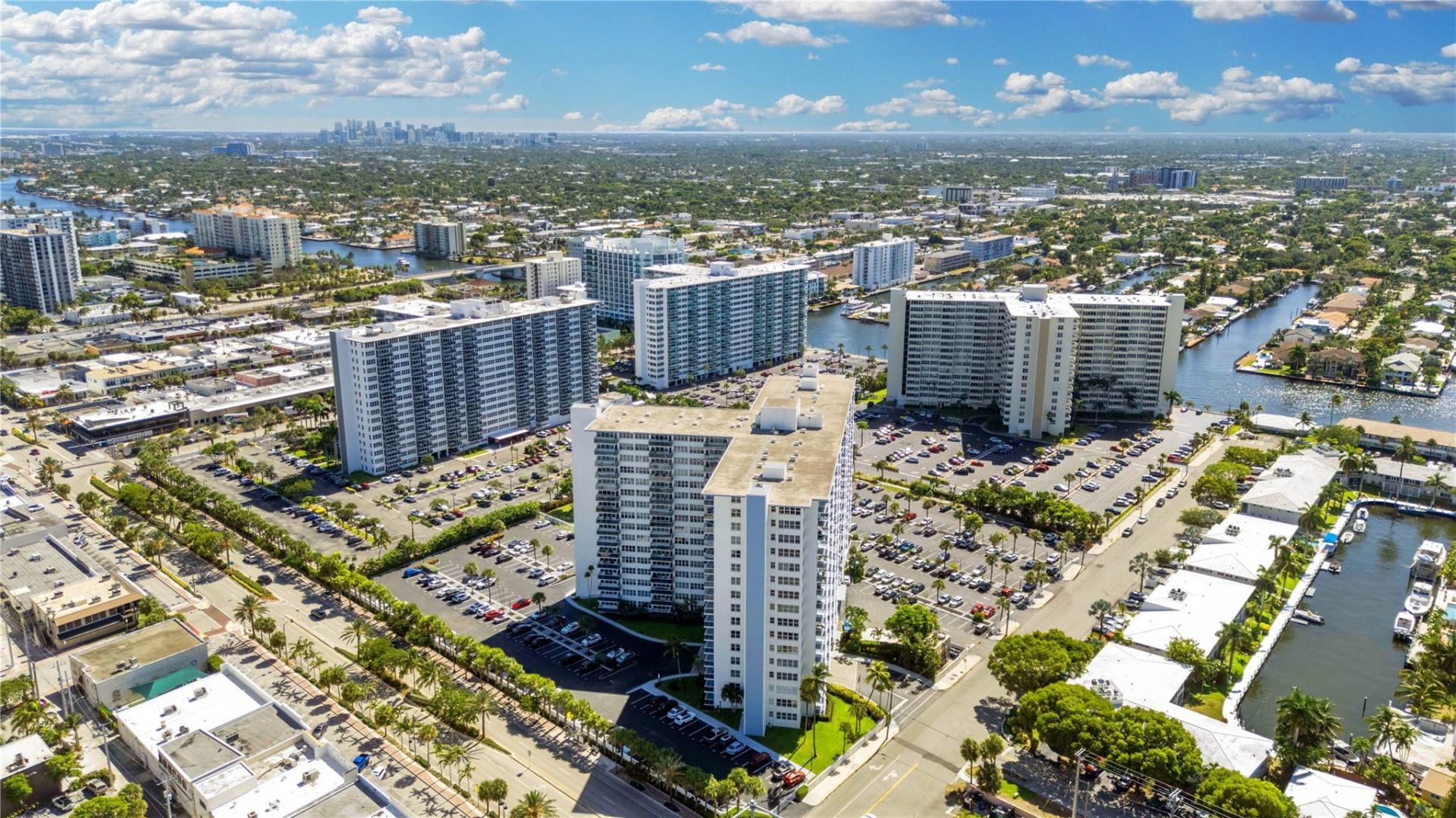 3300 NE 36th Street, Unit 1711, Fort Lauderdale, FL 33308 Photo