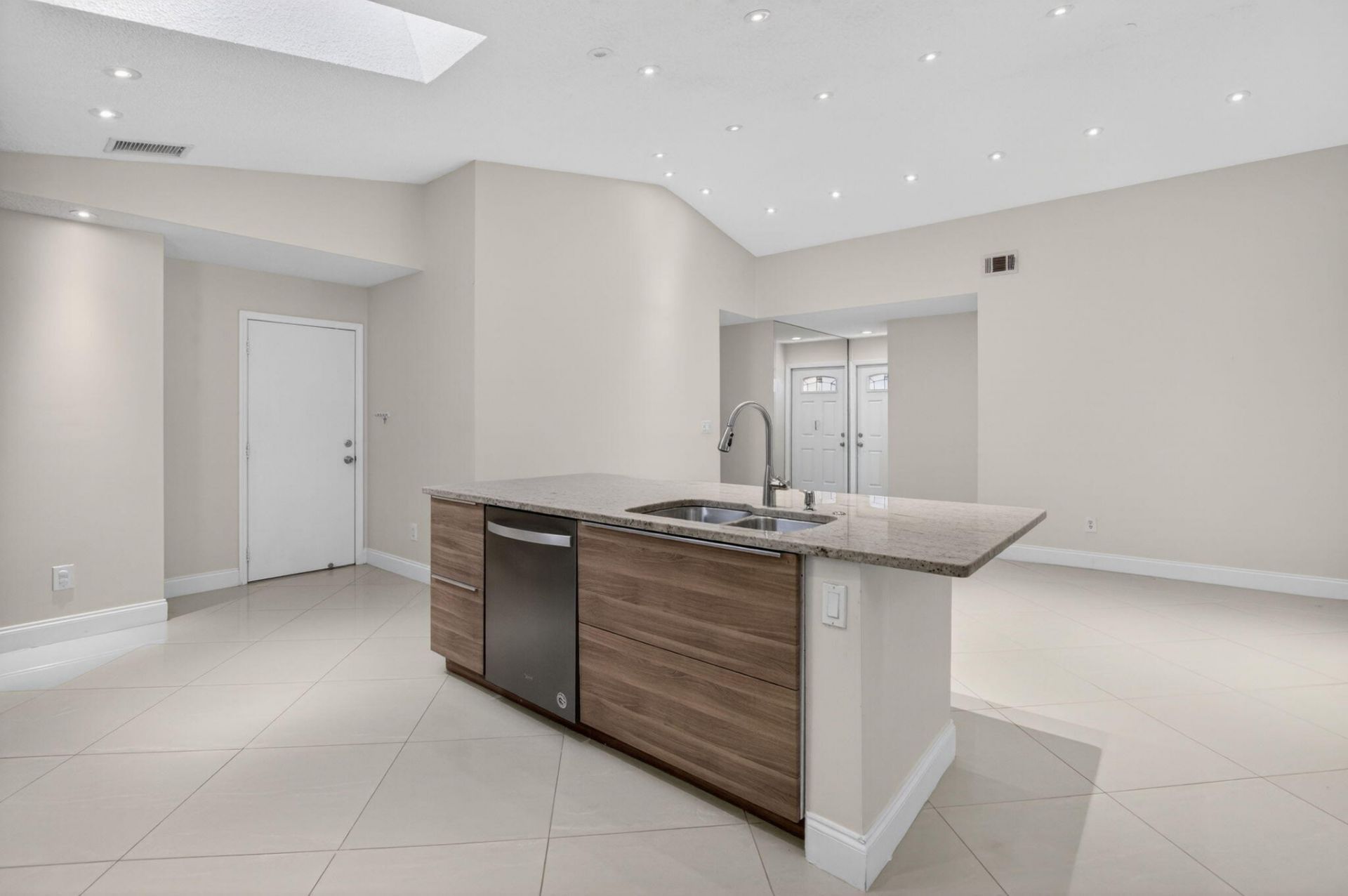 7 Kyle Way, Boynton Beach, FL 33426 Photo