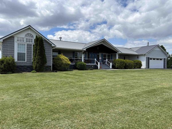 2361 S South Boston Pekin Road, Salem, IN 47167
