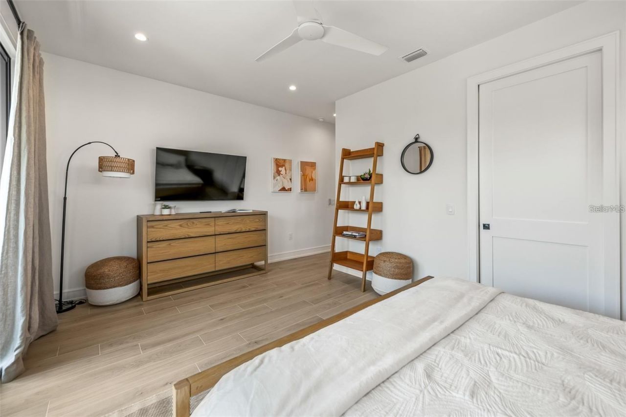 112 Maple Avenue, Anna Maria, FL 34216 Photo