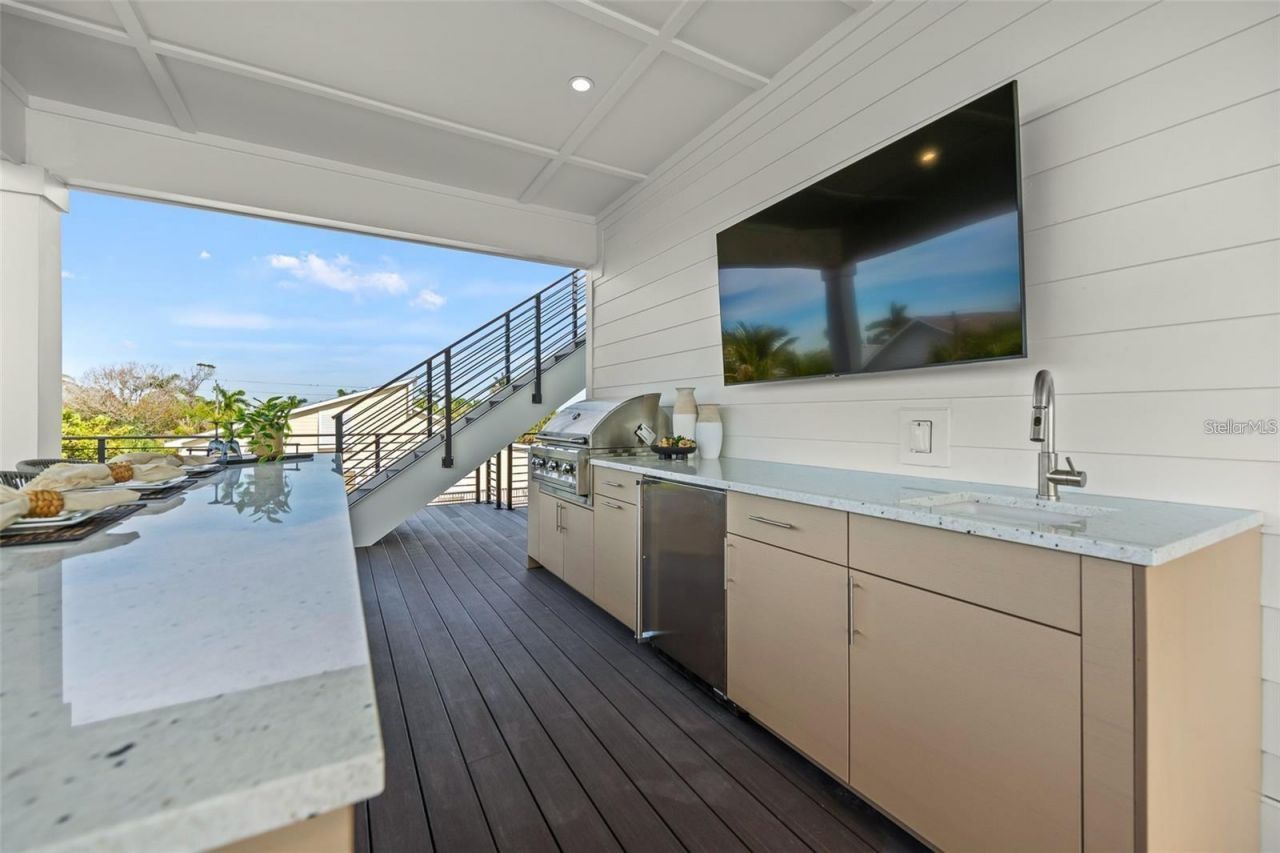 112 Maple Avenue, Anna Maria, FL 34216 Photo