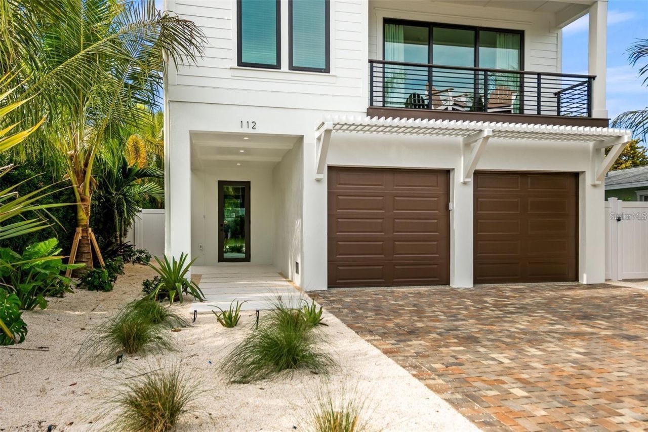 112 Maple Avenue, Anna Maria, FL 34216 Photo