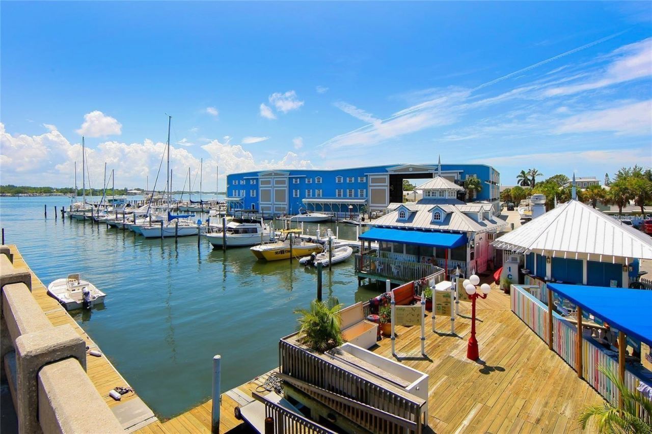 112 Maple Avenue, Anna Maria, FL 34216 Photo