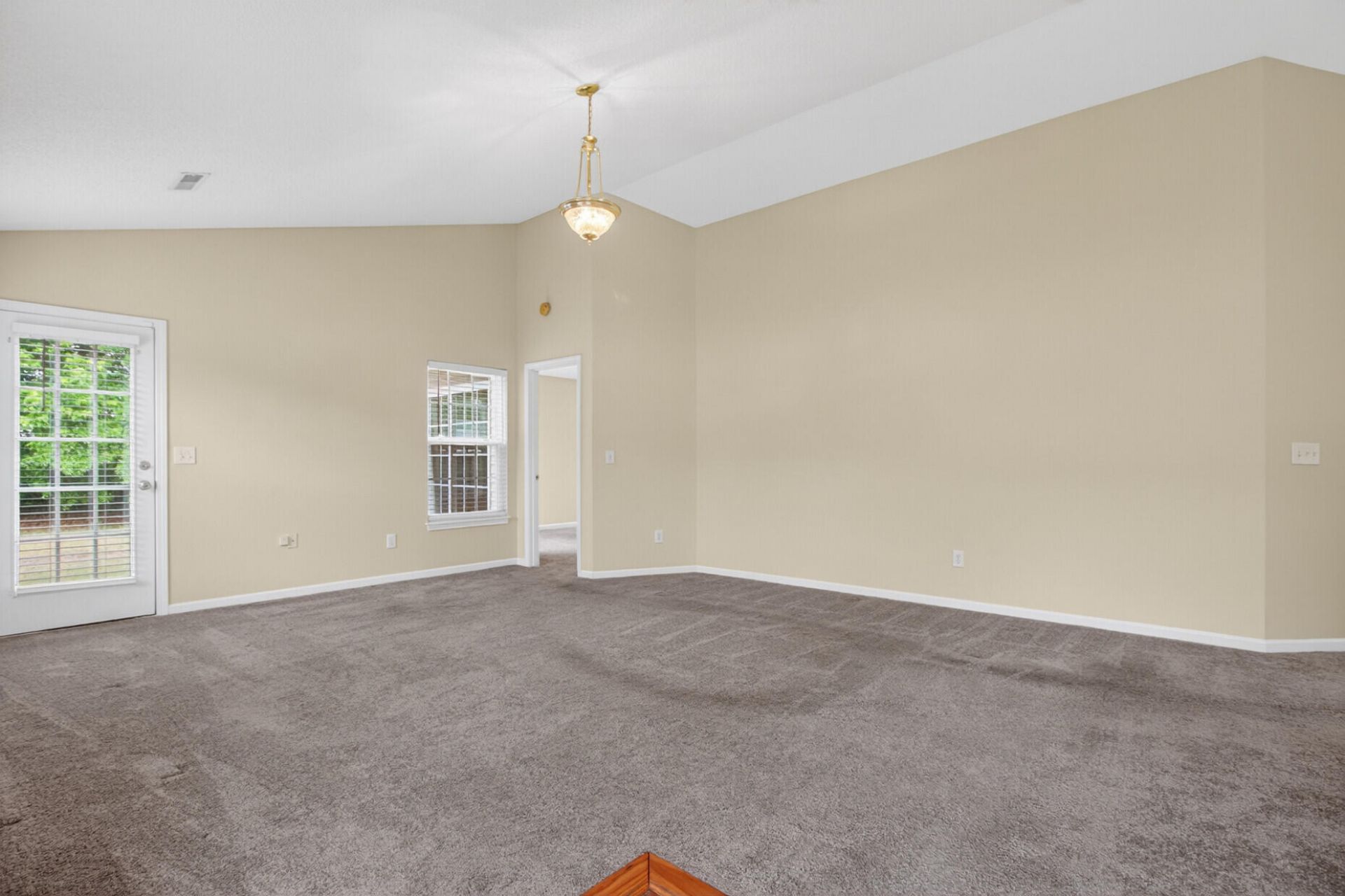 128 Savannah River Drive Photo 10