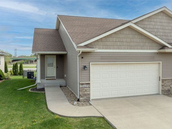 5415 Dostal SW, Cedar Rapids, IA 52404