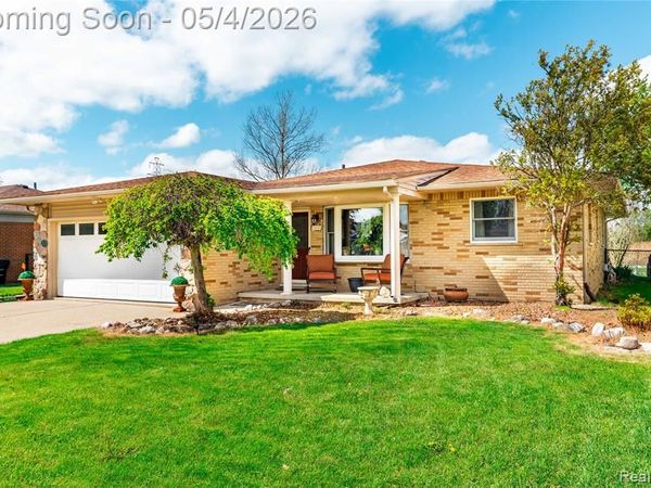 22050 Provincial Street , Woodhaven, MI 48183