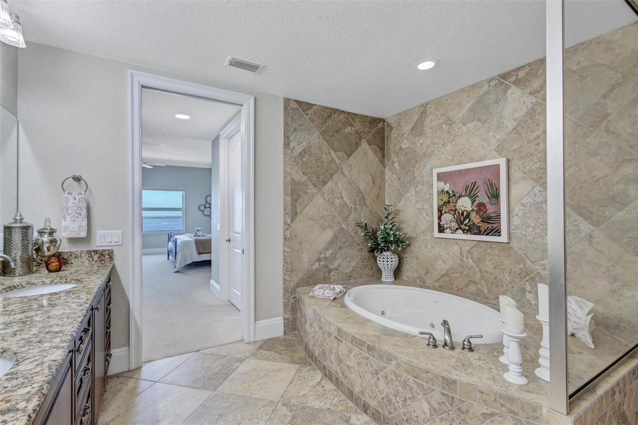 2925 Terra Ceia Bay Boulevard, Unit 2902, Palmetto, FL 34221 Photo
