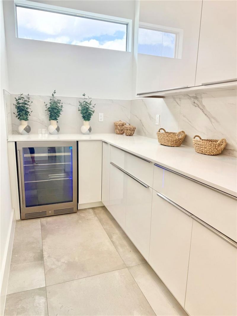 2532 Fruit Tree Drive, Sarasota, FL 34239 Photo
