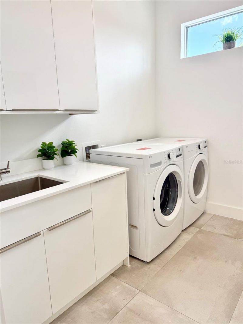 2532 Fruit Tree Drive, Sarasota, FL 34239 Photo