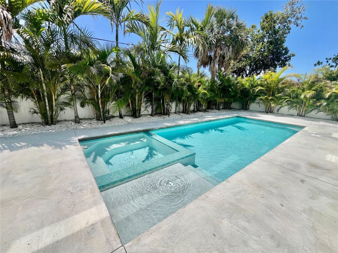 2532 Fruit Tree Drive, Sarasota, FL 34239 Photo