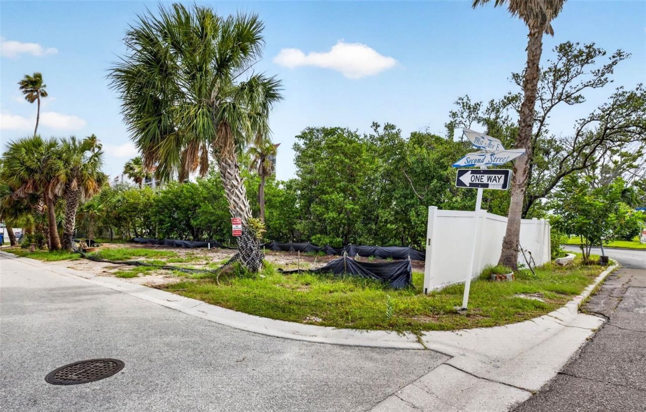 19109 2nd Street, Unit C, Indian Shores, FL 33785 Photo