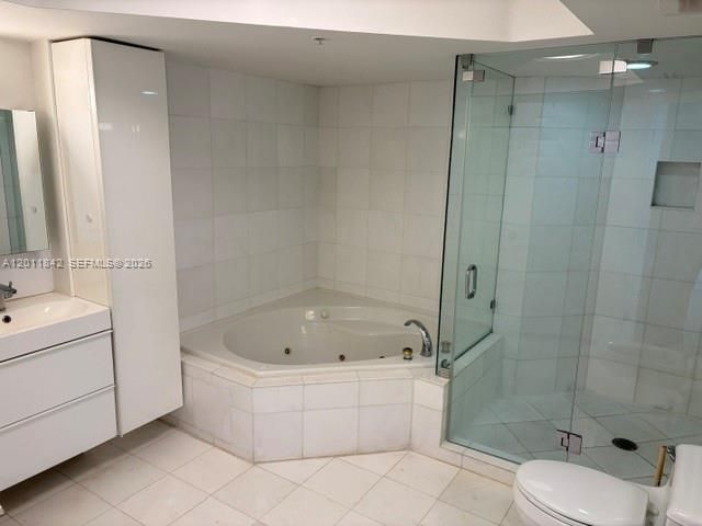 6301 Collins Ave , Unit 2203, Miami Beach, FL 33141 Photo