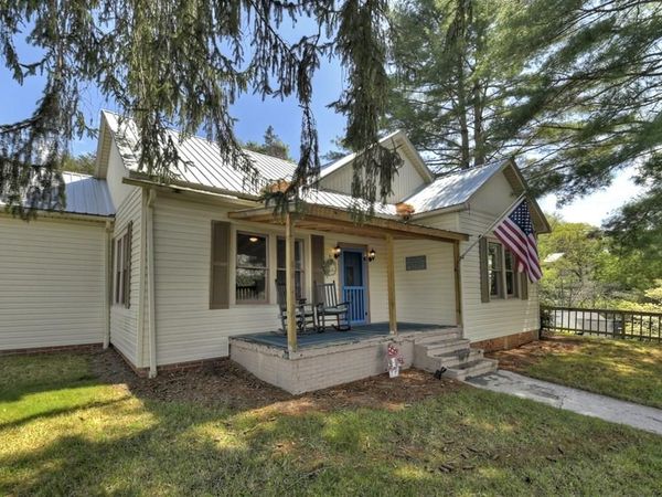 102 Riverview Street, Copperhill, TN 37317