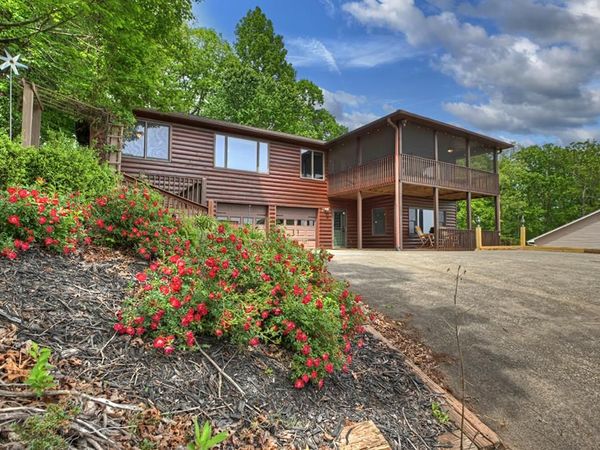 205 Lookout Drive, Blue Ridge, GA 30513