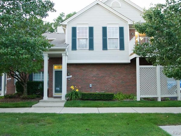 13367 Forest Ridge Boulevard, Sterling Heights, MI 48313