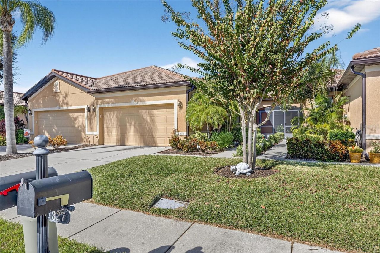 329 Seneca Falls Drive , Apollo Beach, FL 33572 Main Photo